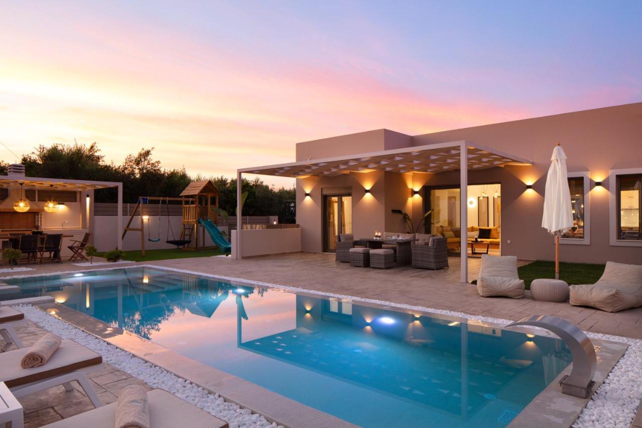 Koin Villa Sunset, With Heated Pool & Whirlpool, By Thinkvilla Perama  Exterior photo